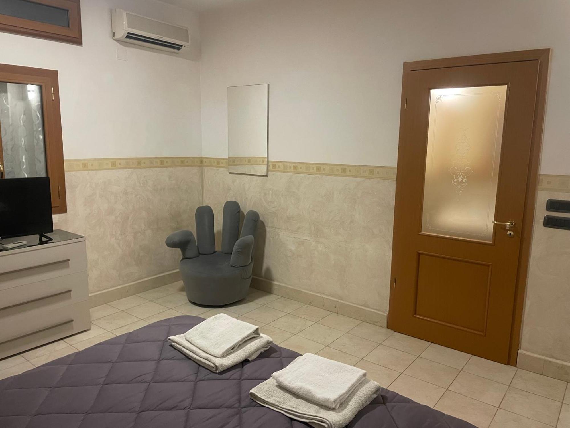 Appartamento La Dependance Barletta Esterno foto